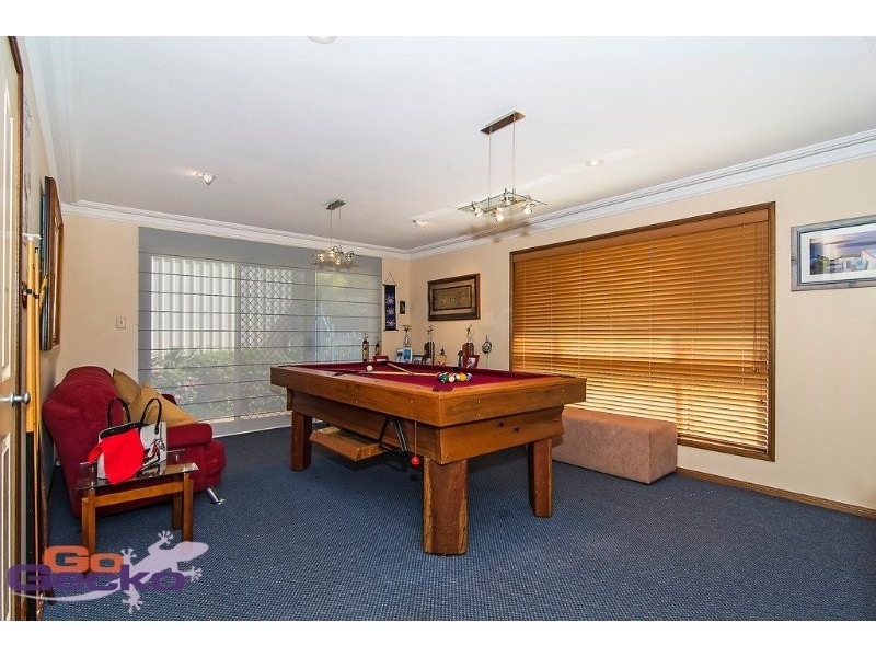 1 Camelia Close, Highfields QLD 4352