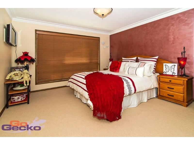 1 Camelia Close, Highfields QLD 4352