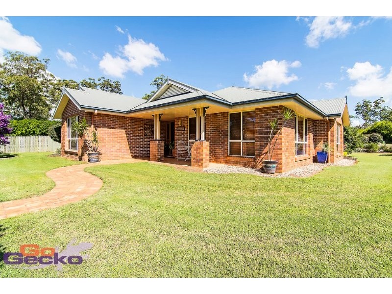 1 Camelia Close, Highfields QLD 4352