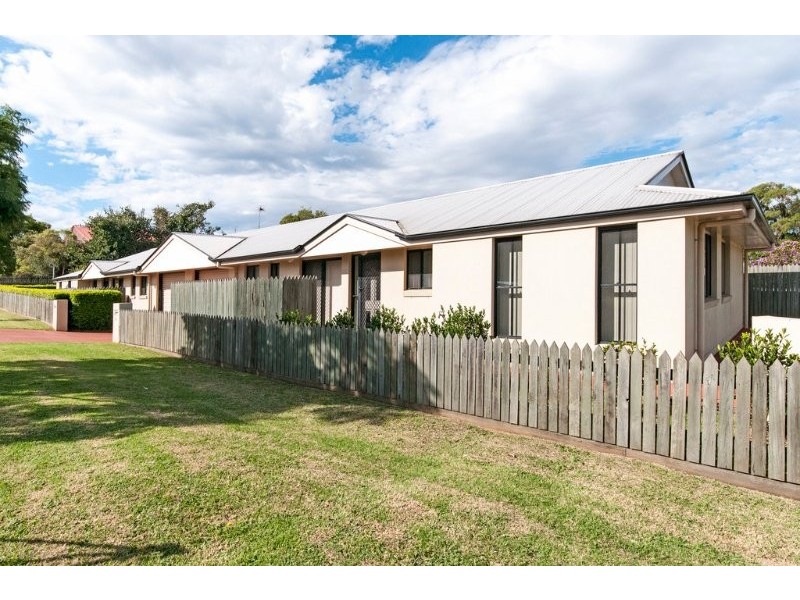 291 James Street, Newtown QLD 4350