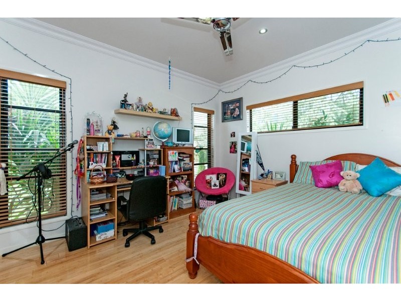 9 John Court, Cotswold Hills QLD 4350