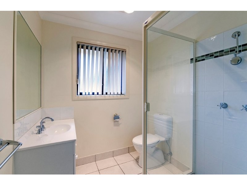 2/291 James Street, Newtown QLD 4350