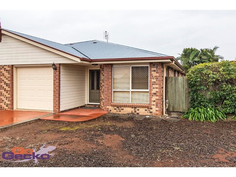2/22a Spencer Street, Harristown QLD 4350