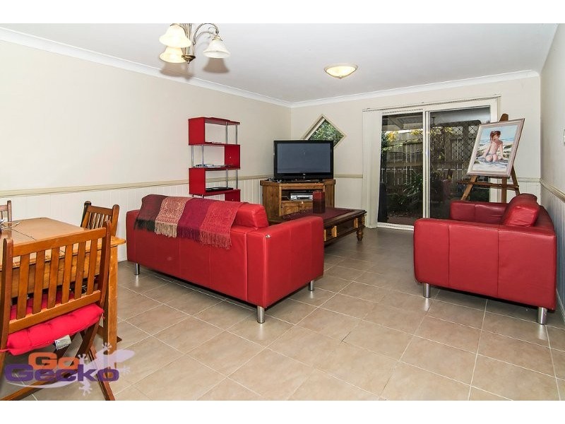 2/22a Spencer Street, Harristown QLD 4350