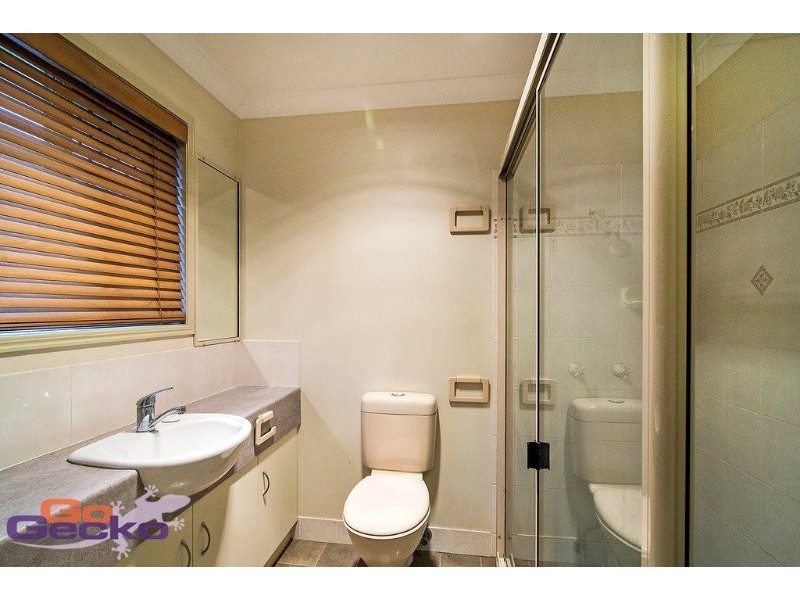 2/22a Spencer Street, Harristown QLD 4350