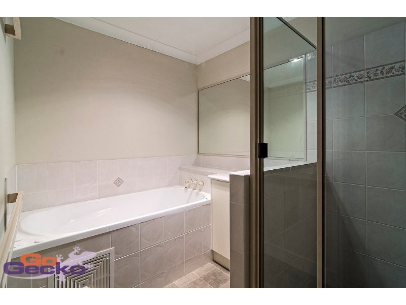 2/22a Spencer Street, Harristown QLD 4350