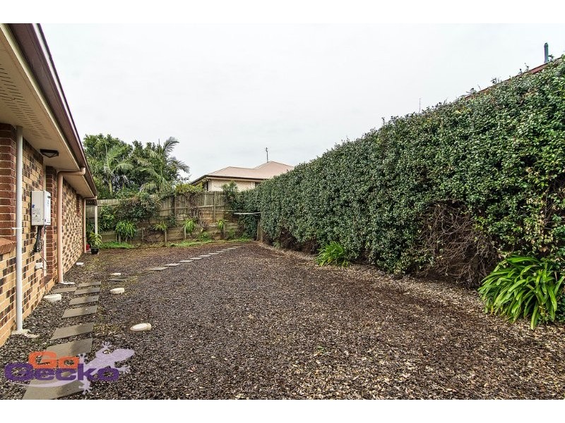 2/22a Spencer Street, Harristown QLD 4350