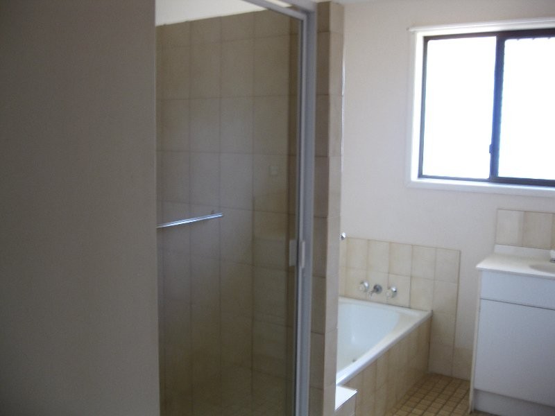 1/50a Anzac Avenue, Toowoomba QLD 4350