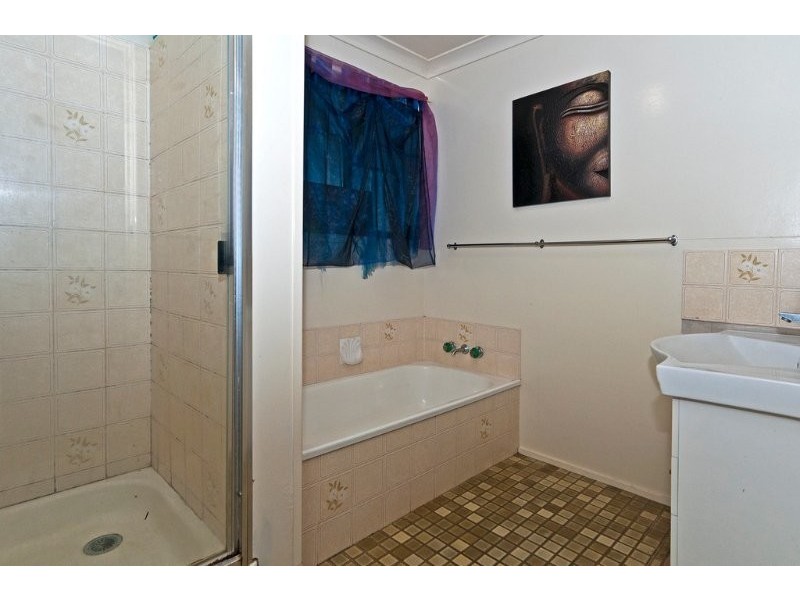 38 Noll Street, Kearneys Spring QLD 4350