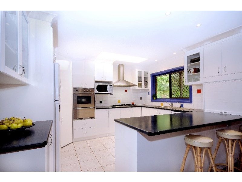 8 Niddrie Drive, Middle Ridge QLD 4350