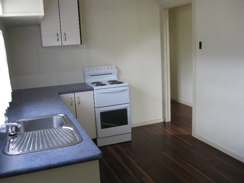 4 Robsart Street, North Toowoomba QLD 4350