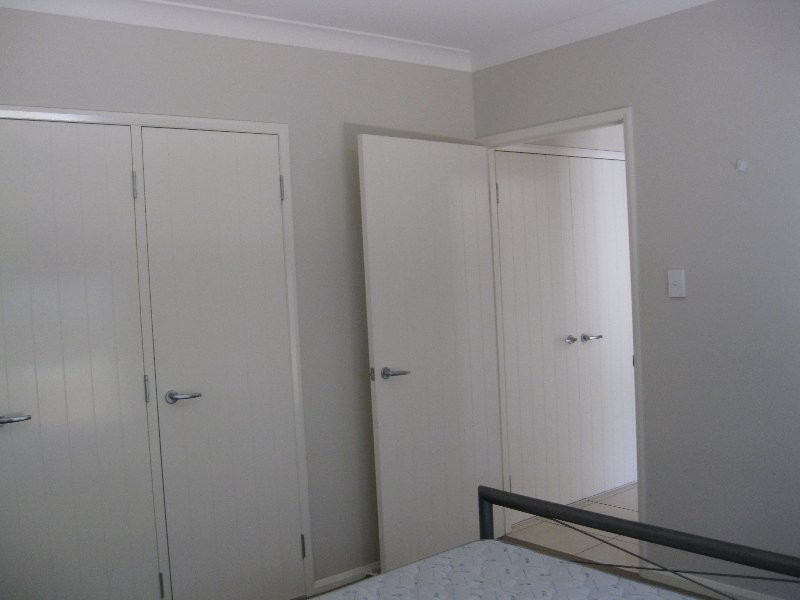 2/13 Sambar Court, Kearneys Spring QLD 4350