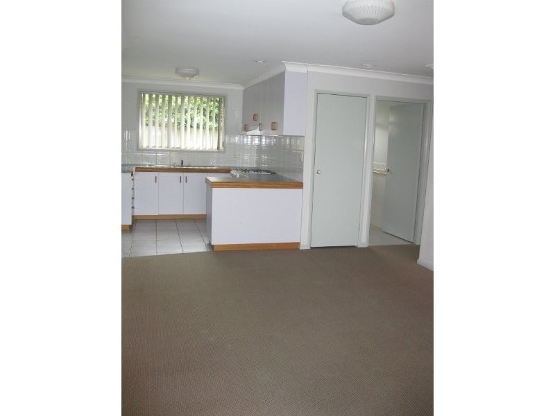 2/10 Carmen Street, Toowoomba QLD 4350