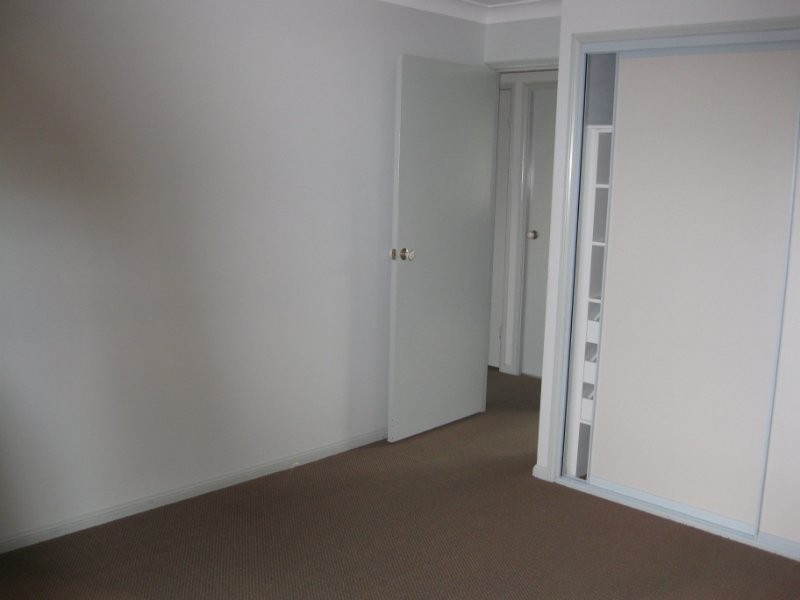 2/10 Carmen Street, Toowoomba QLD 4350