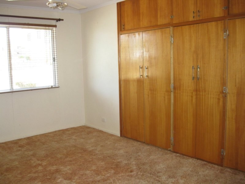 31 Loch Street, Centenary Heights QLD 4350