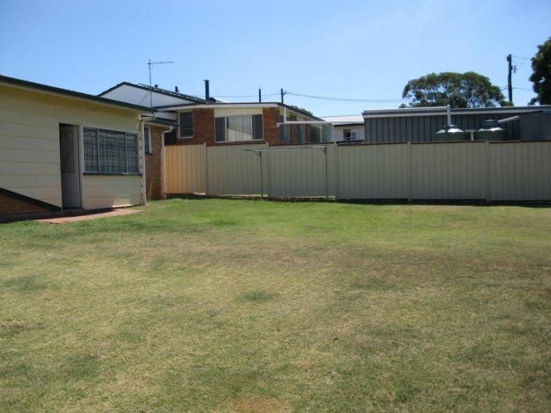 31 Loch Street, Centenary Heights QLD 4350