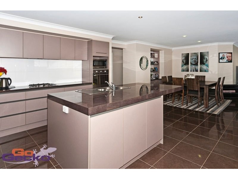 13 Vinnicombe Street, Kearneys Spring QLD 4350