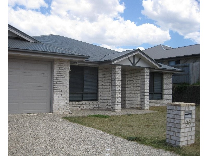 96 Hogg Street, Wilsonton Heights QLD 4350