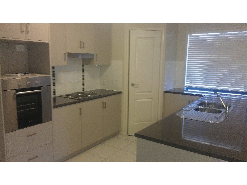 96 Hogg Street, Wilsonton Heights QLD 4350