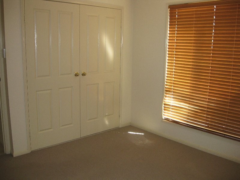 3/4 Ball  Street, Kearneys Spring QLD 4350