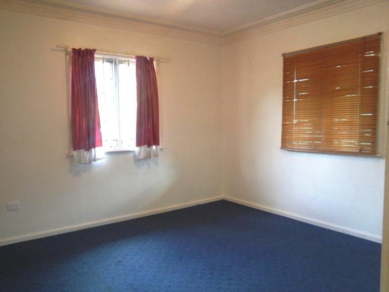 2/24 Chilcote Street, North Toowoomba QLD 4350