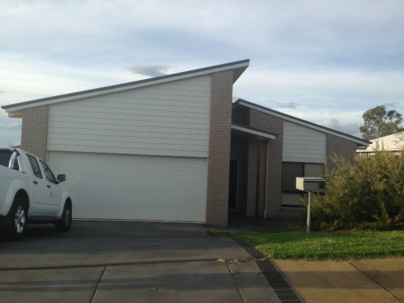 11 Sunset Drive, Glenvale QLD 4350