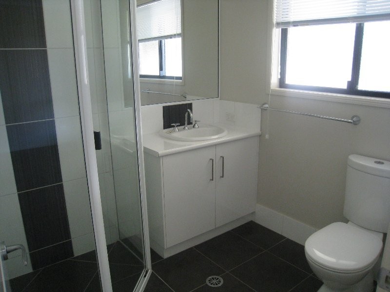 11 Sunset Drive, Glenvale QLD 4350