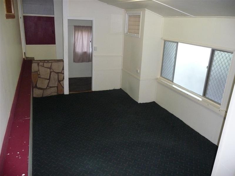 6 Vacy Street, Newtown QLD 4350