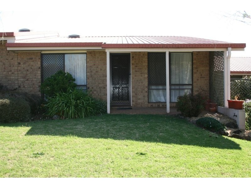 2/59 Kitchener Street, Toowoomba QLD 4350