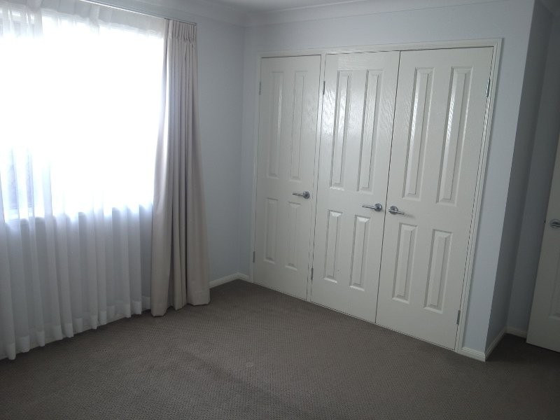 2/1a Macarthur Street, South Toowoomba QLD 4350