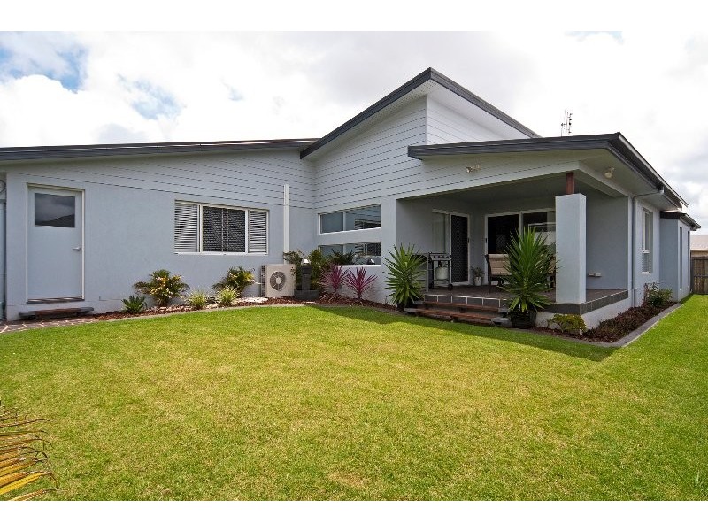 49 Nursery Drive, Middle Ridge QLD 4350