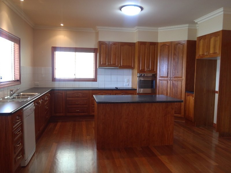 3 Panoramic Drive, Preston QLD 4352