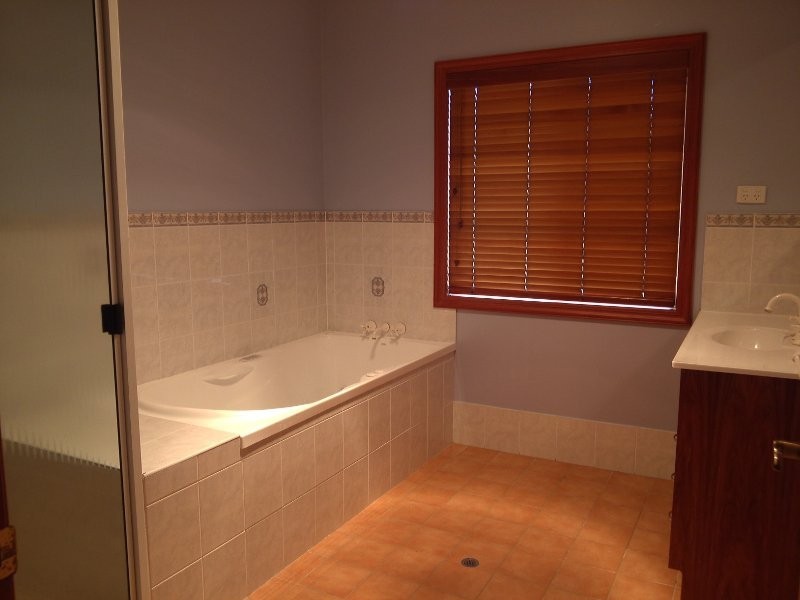 3 Panoramic Drive, Preston QLD 4352