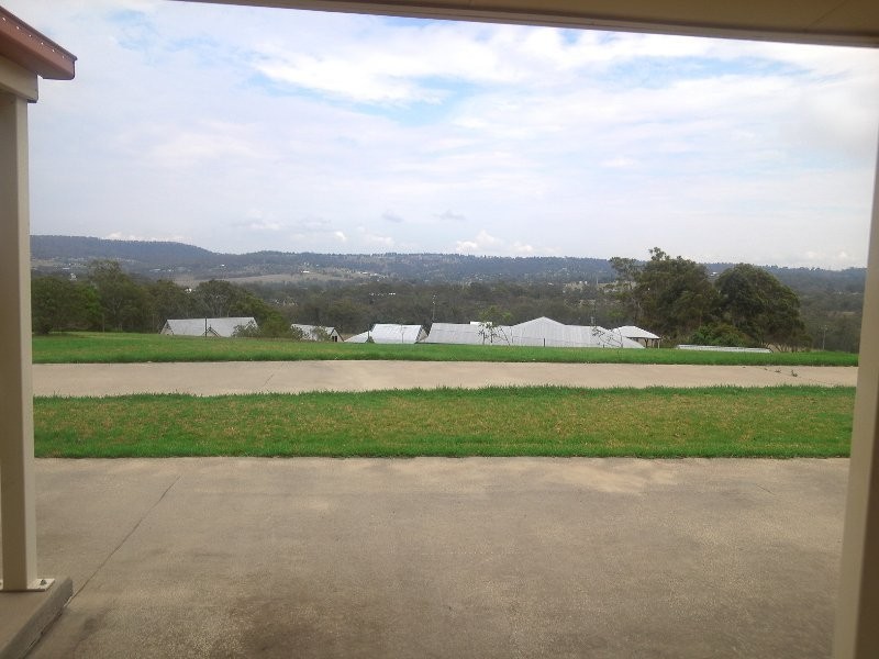 3 Panoramic Drive, Preston QLD 4352