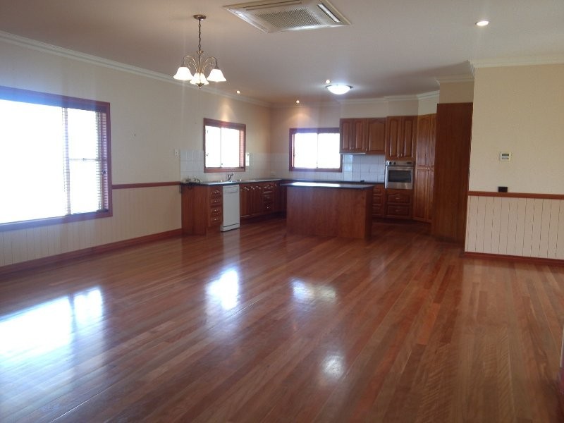 3 Panoramic Drive, Preston QLD 4352