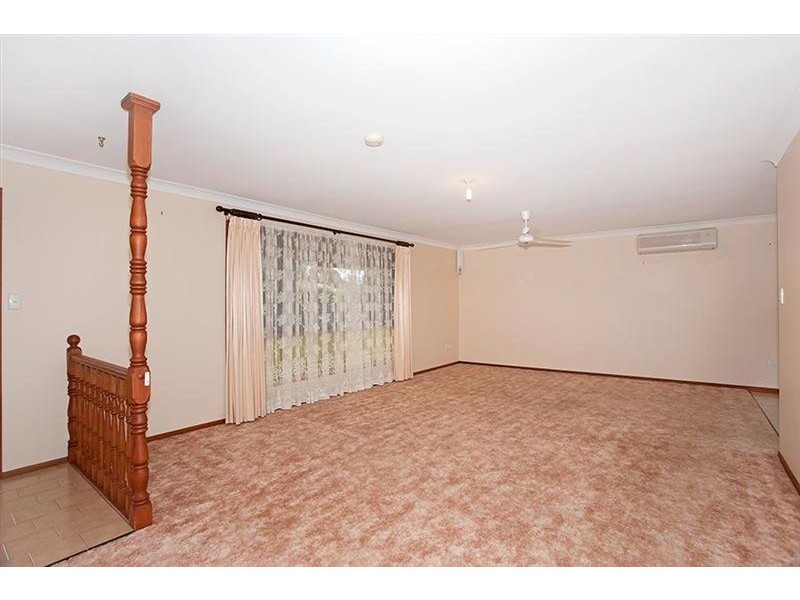 12 Smythe Street, Kearneys Spring QLD 4350