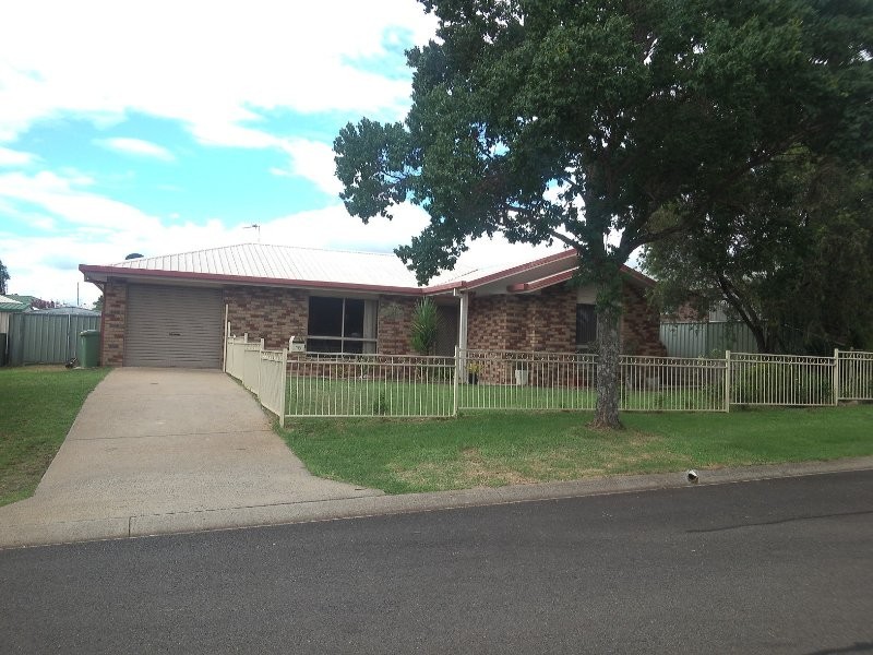 15 Silver Gum Court, Glenvale QLD 4350