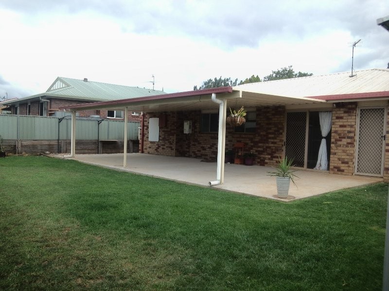 15 Silver Gum Court, Glenvale QLD 4350
