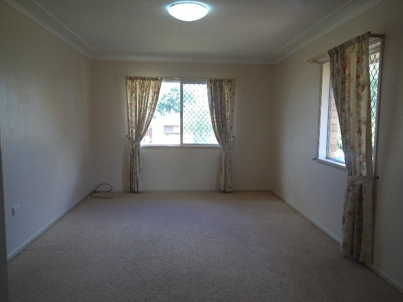 25 Paradise Street, Harristown QLD 4350