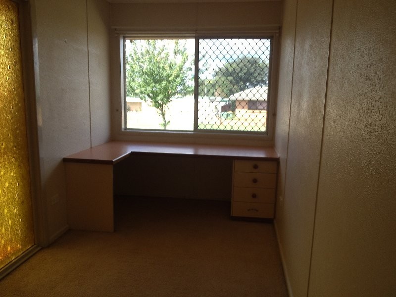 25 Paradise Street, Harristown QLD 4350