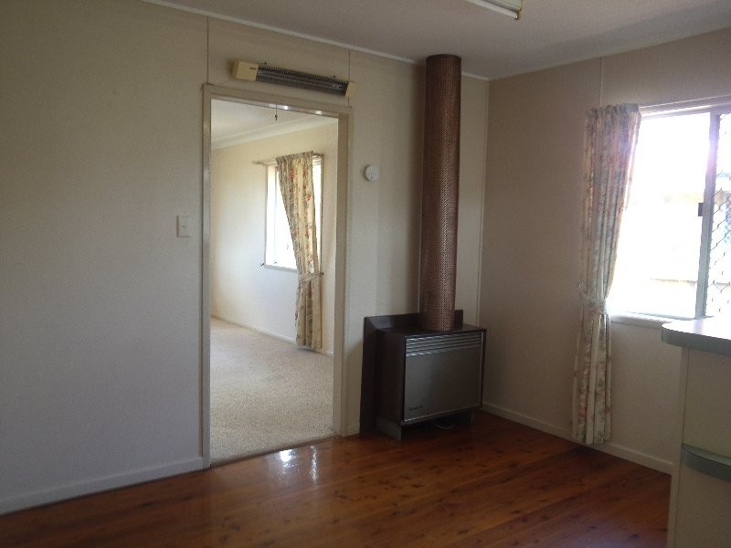 25 Paradise Street, Harristown QLD 4350