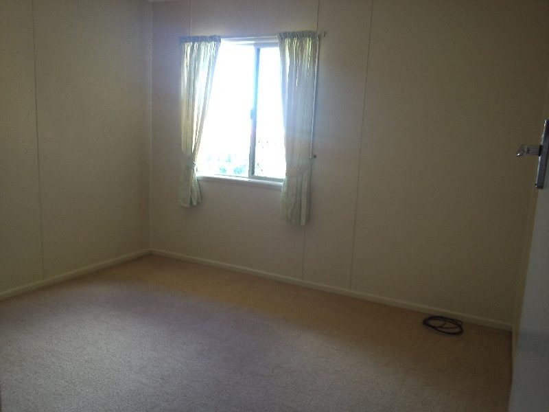 25 Paradise Street, Harristown QLD 4350