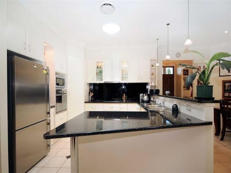 20 Barton Street, Middle Ridge QLD 4350