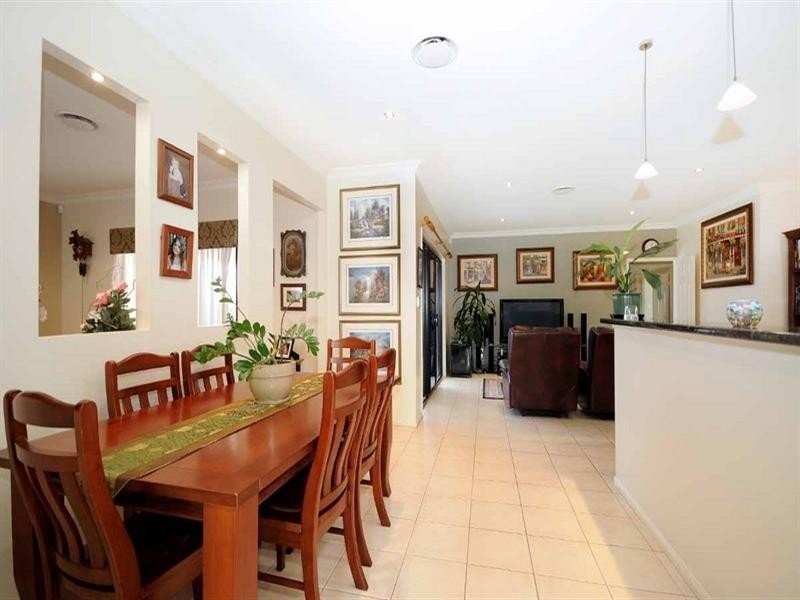 20 Barton Street, Middle Ridge QLD 4350