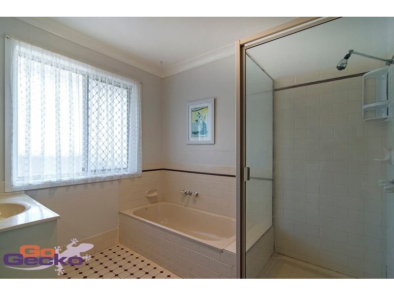 15 Swartz Street, Kearneys Spring QLD 4350