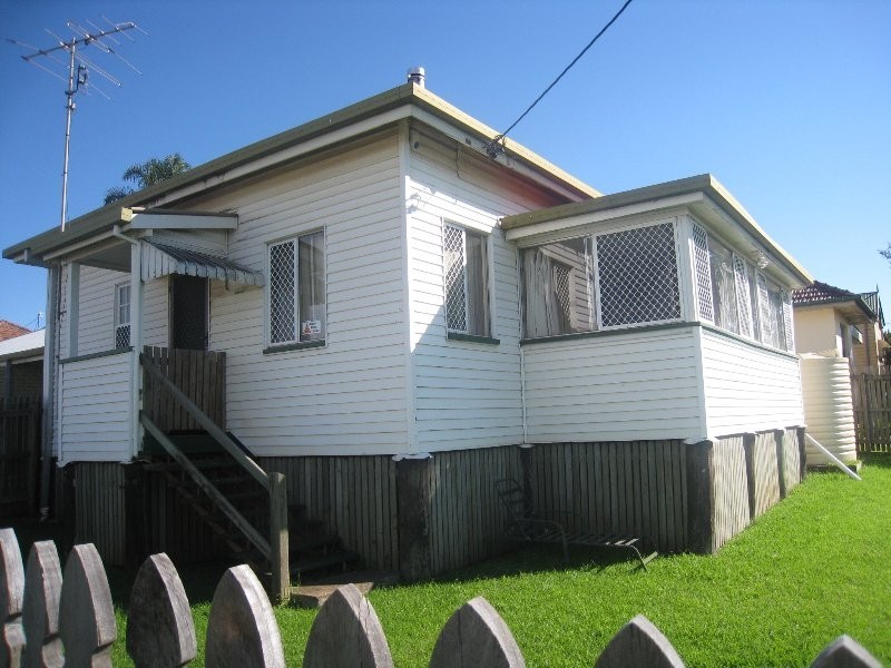 27 Helen Street, Newtown QLD 4350