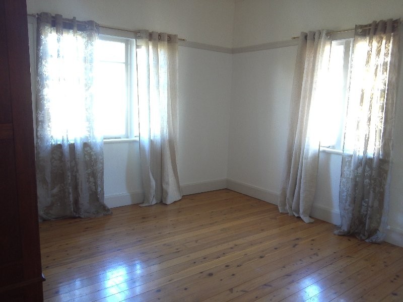 23 Henderson Street, Newtown QLD 4350