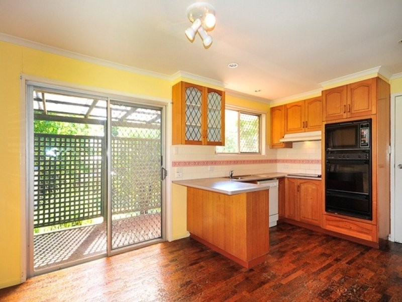 9 Kirklees Street, Newtown QLD 4350