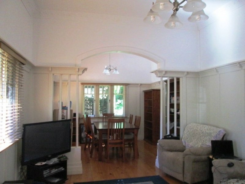 27 Margaret Street, East Toowoomba QLD 4350