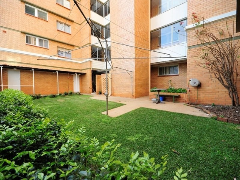 14/33 Tourist Road, East Toowoomba QLD 4350